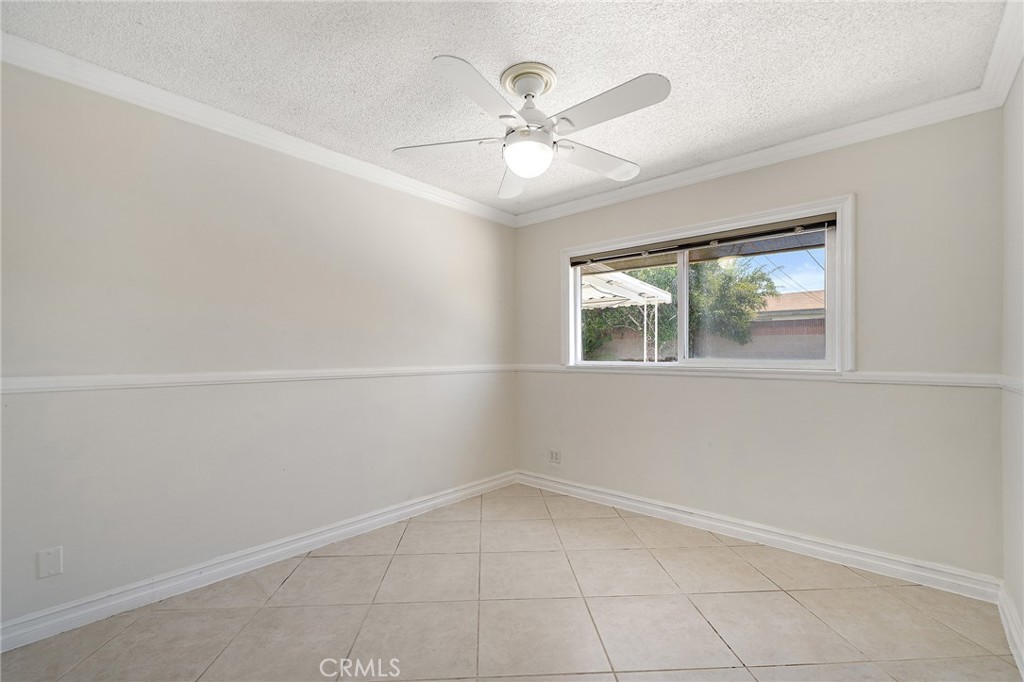 10402 Lorraine Ln