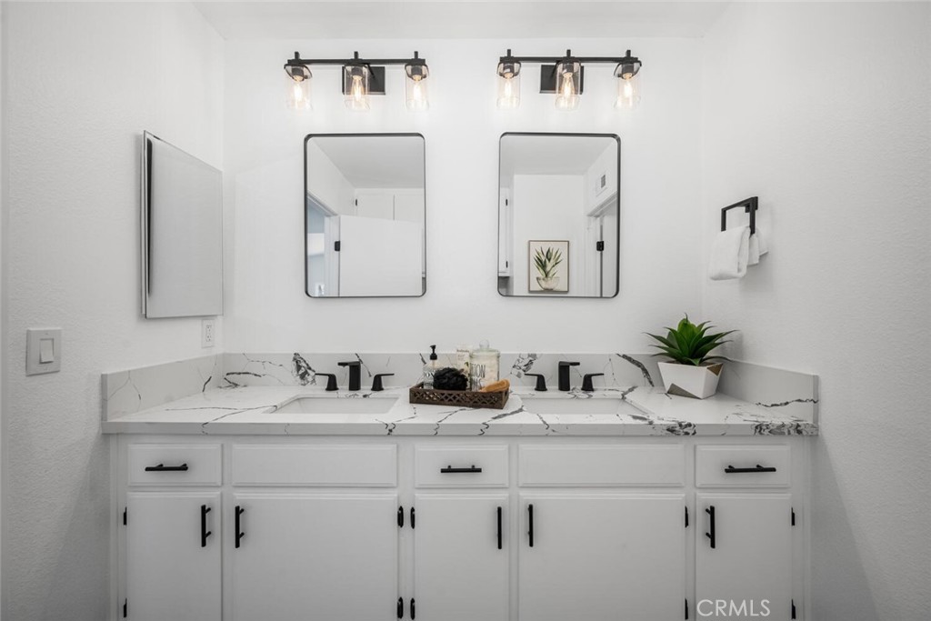 3620 Vista Glen Circle