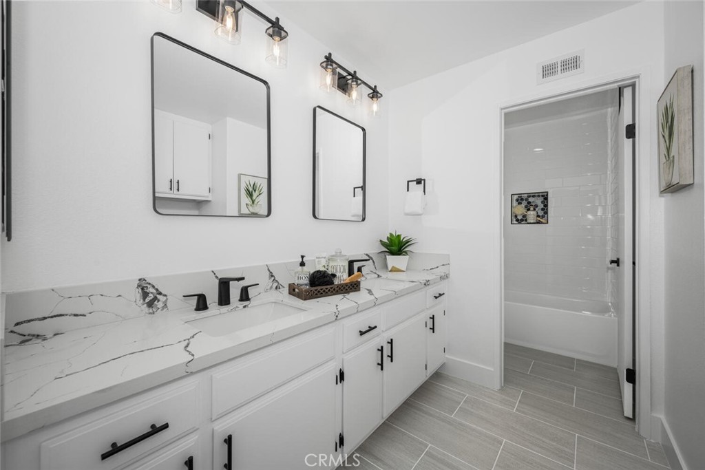 3620 Vista Glen Circle