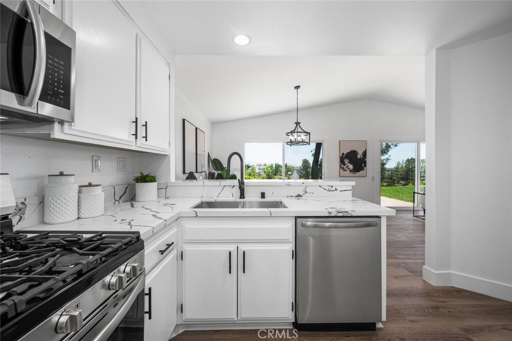 3620 Vista Glen Circle