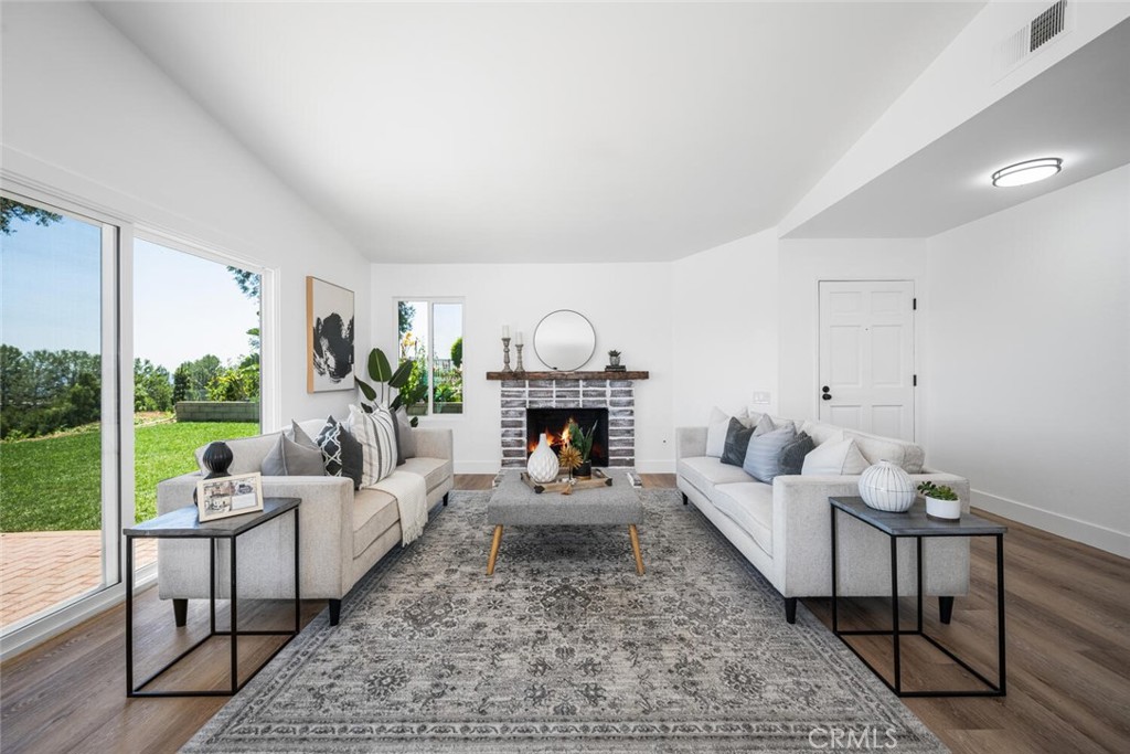 3620 Vista Glen Circle