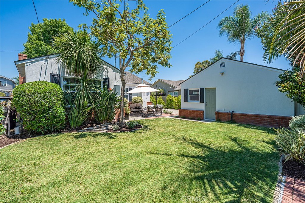 5322 E Flagstone Street