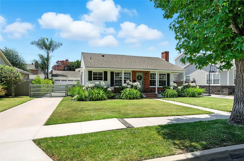 5322 E Flagstone Street