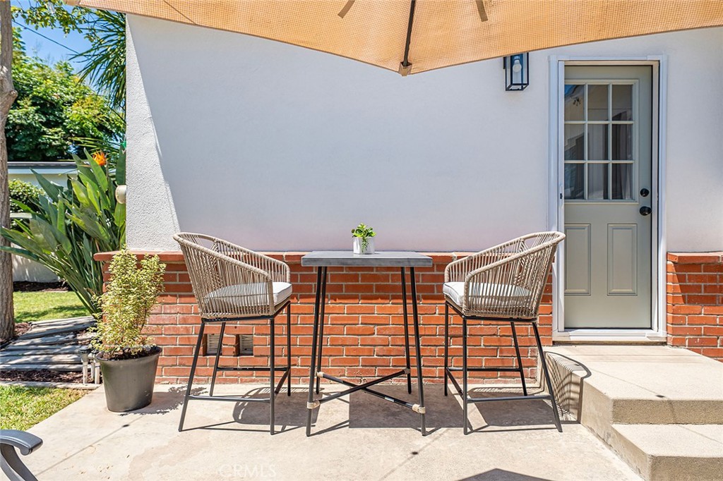 5322 E Flagstone Street