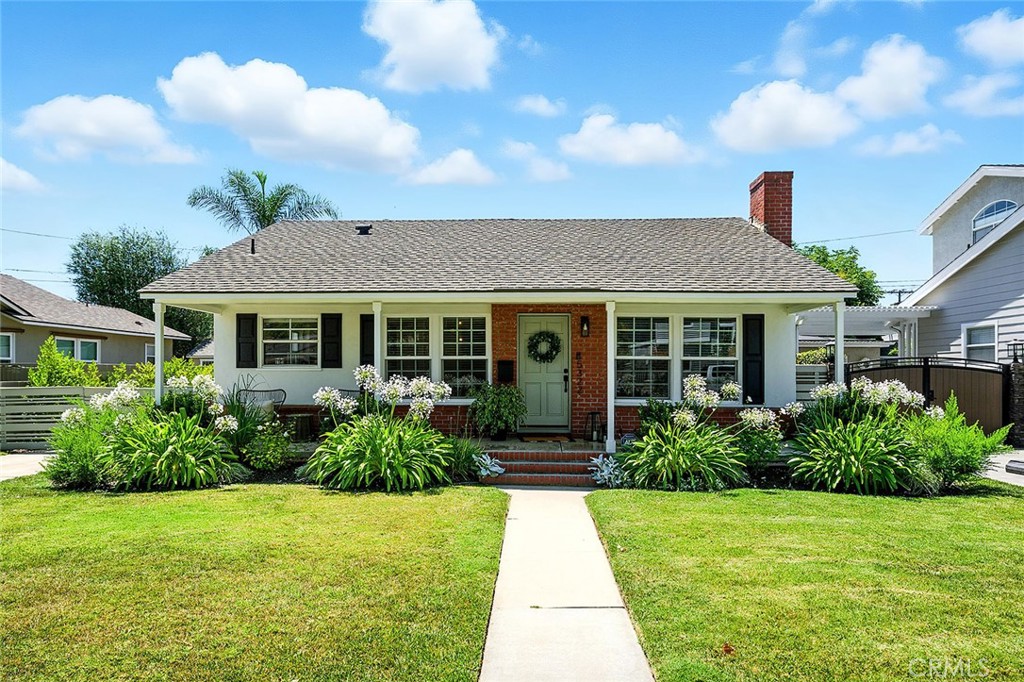 5322 E Flagstone Street