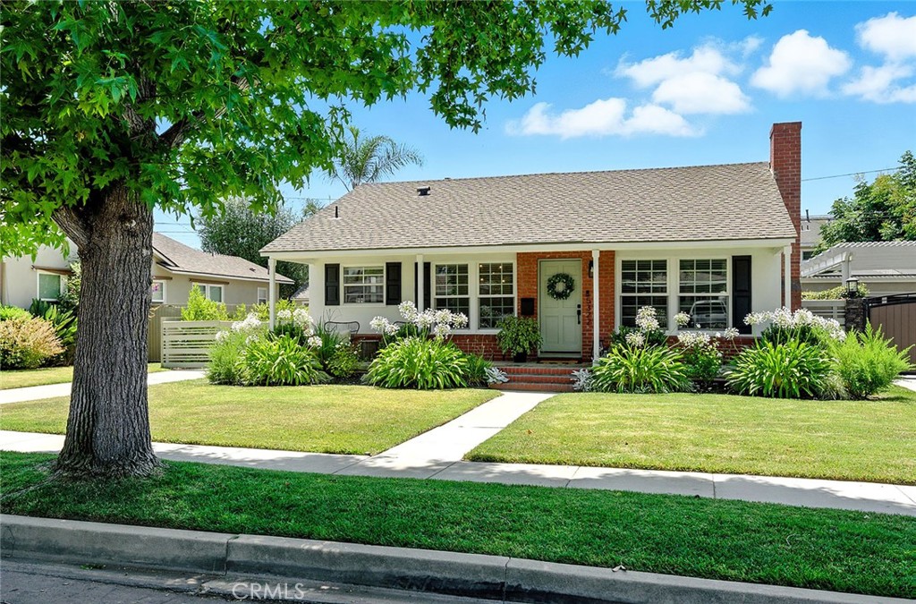 5322 E Flagstone Street