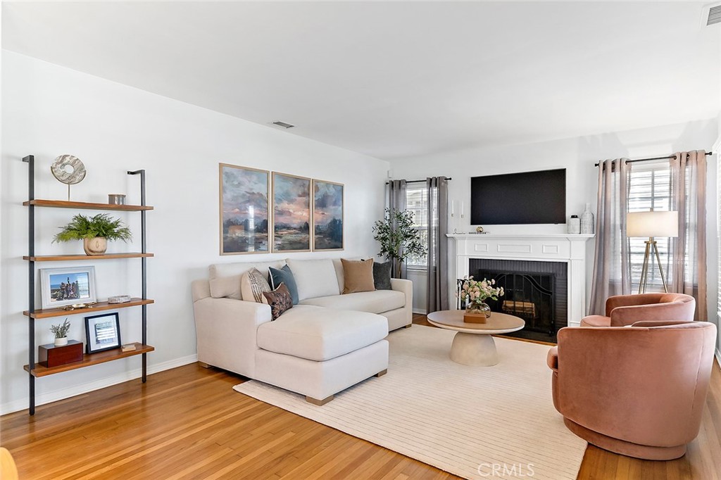 5322 E Flagstone Street