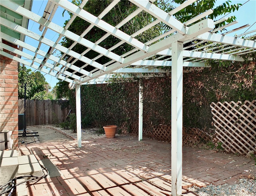4526 Ivar Avenue