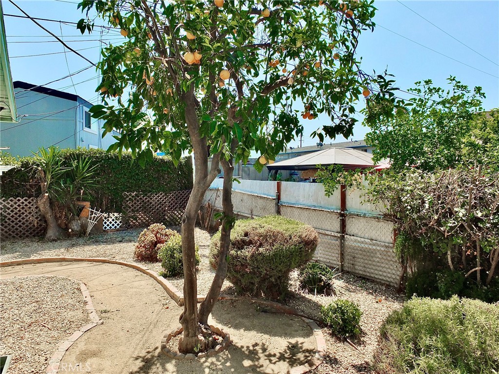 4526 Ivar Avenue