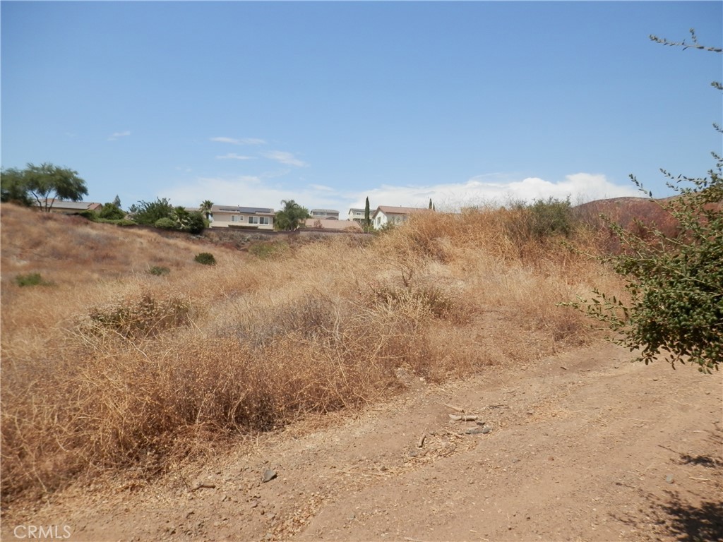 0 D Acacia Street