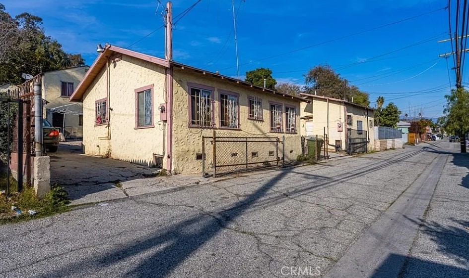 5102 Ithaca Avenue