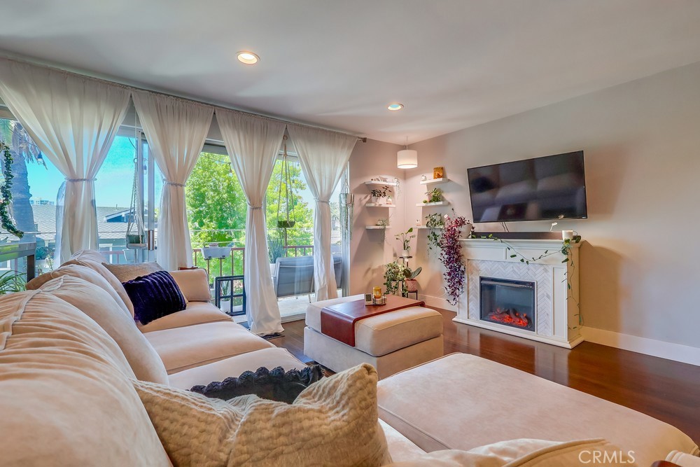 3609 E 2nd Street 303