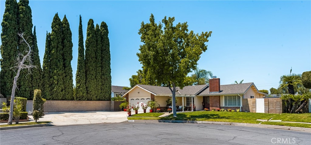 4353 E E Bluewater Circle