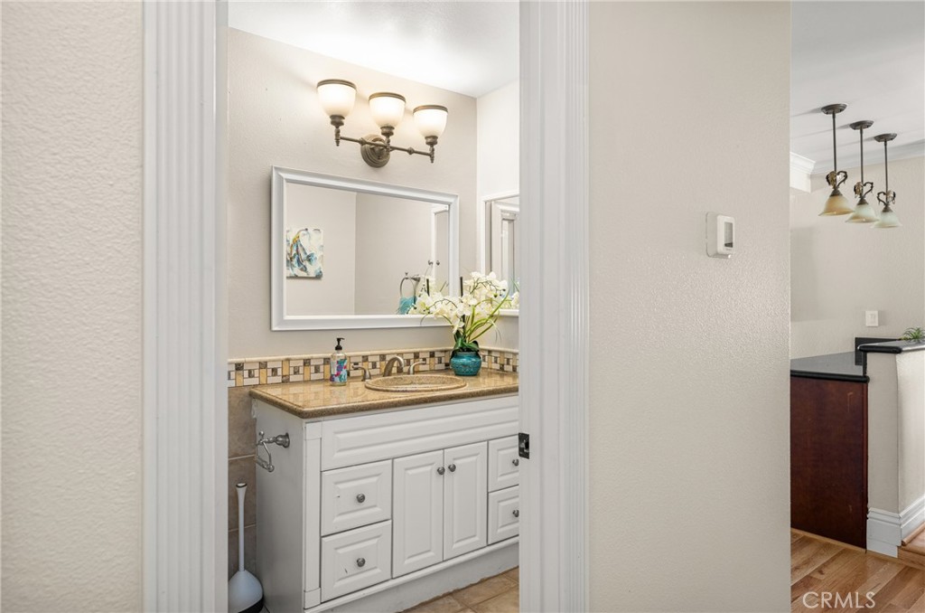 4353 E E Bluewater Circle