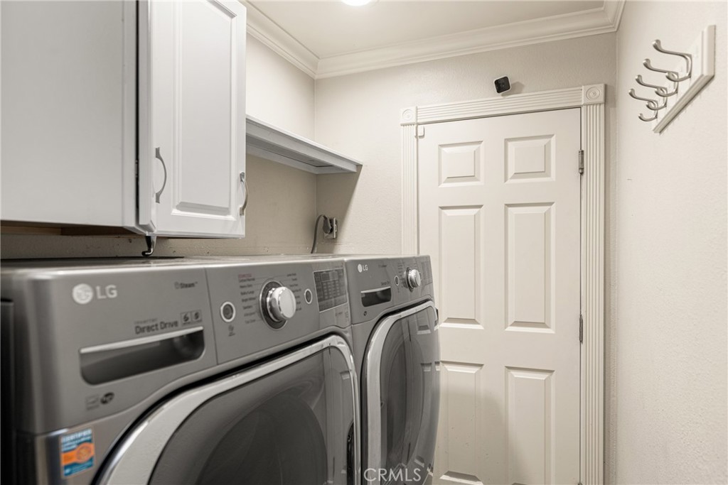 4353 E E Bluewater Circle