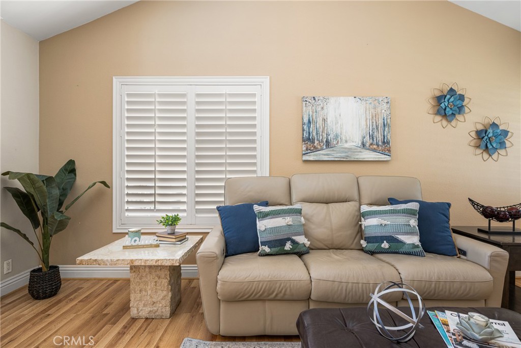 4353 E E Bluewater Circle