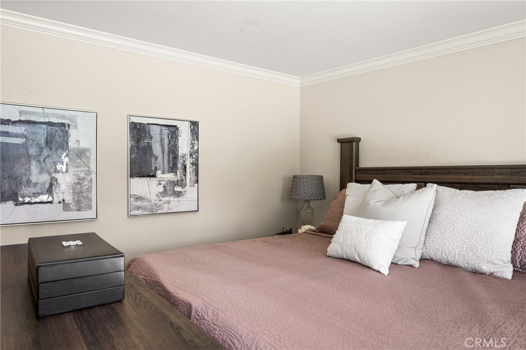 4353 E E Bluewater Circle