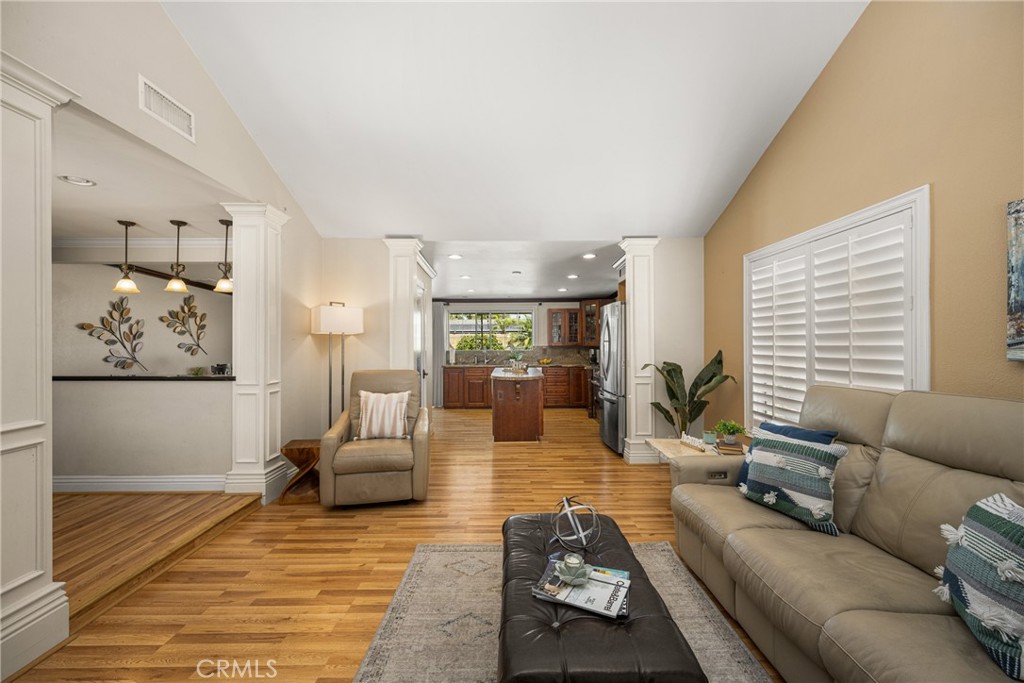 4353 E E Bluewater Circle