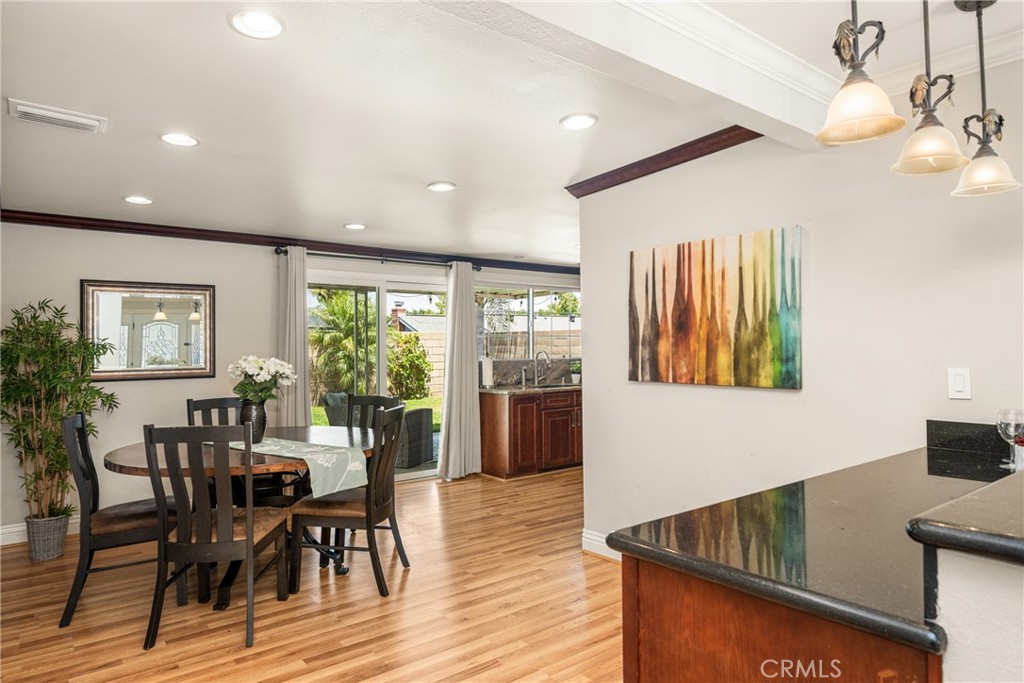 4353 E E Bluewater Circle