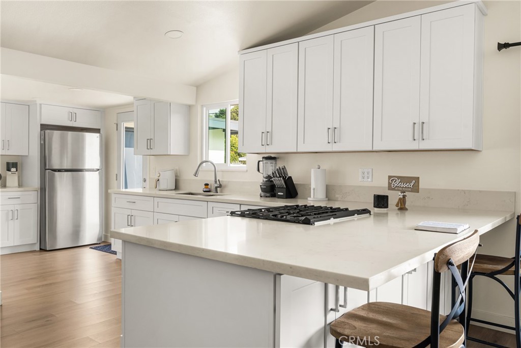 2025 W Dogwood Avenue