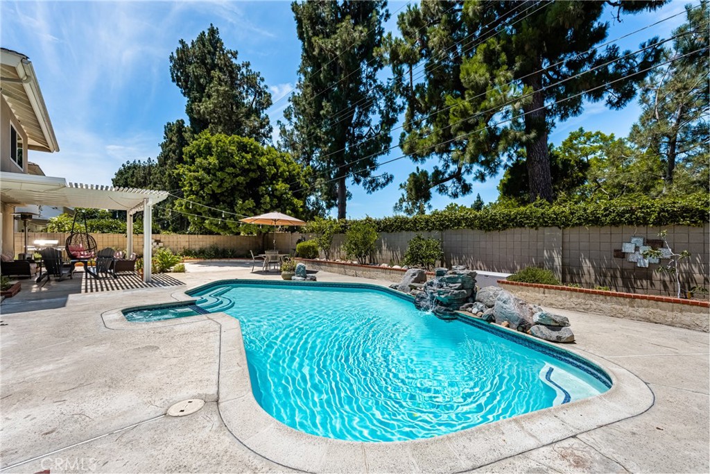 2218 N Mantle Lane