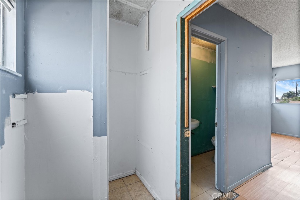 12232 Fieldgate Street