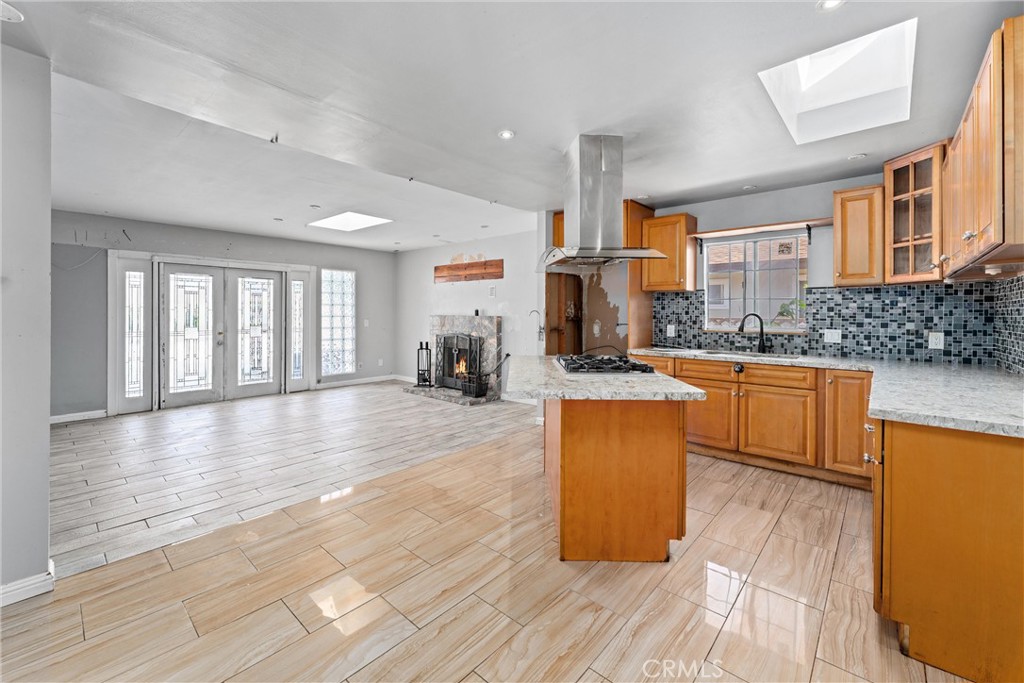 12232 Fieldgate Street