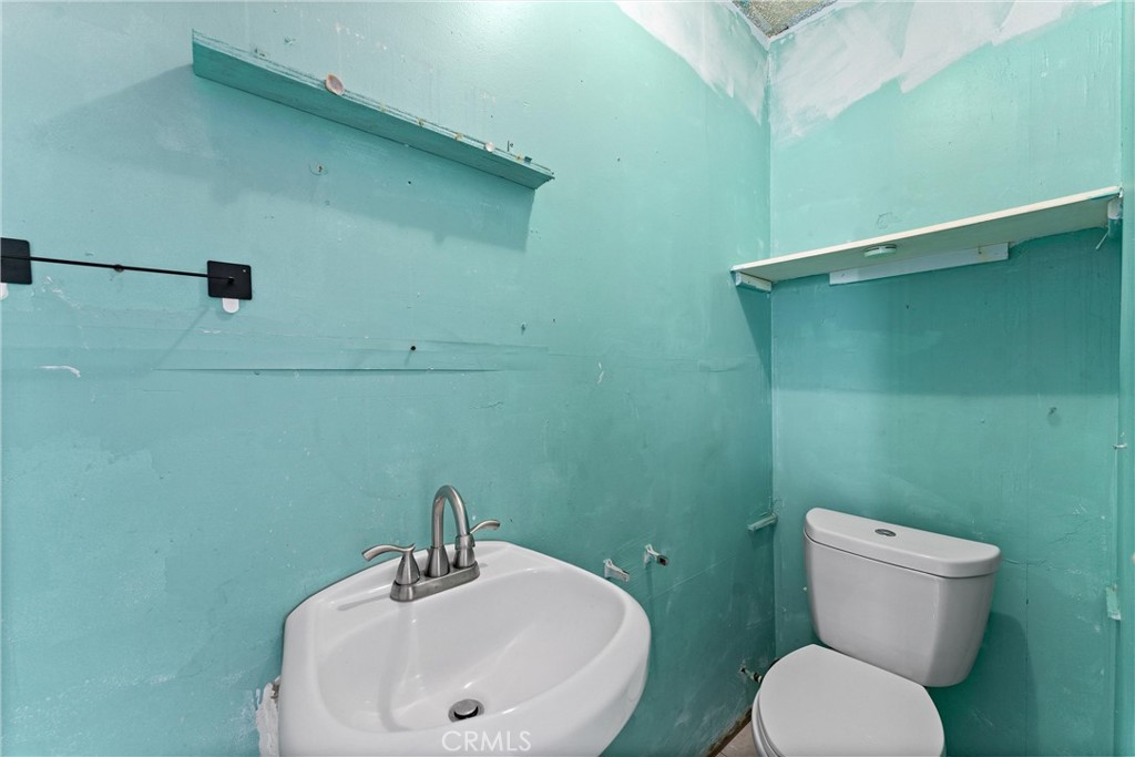 12232 Fieldgate Street