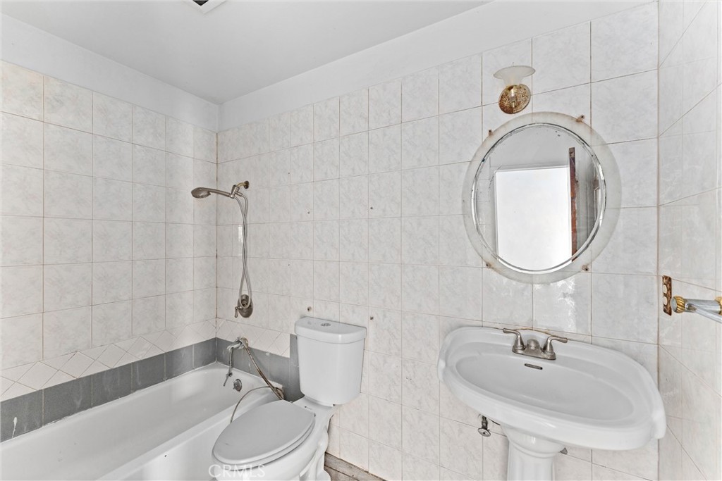 12232 Fieldgate Street