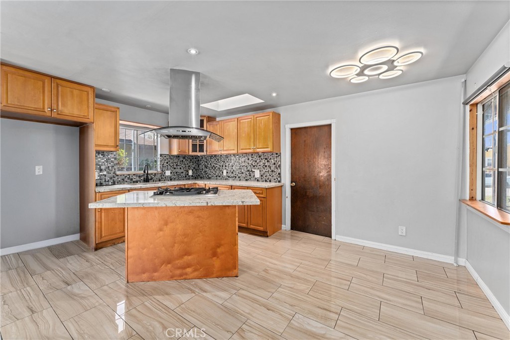 12232 Fieldgate Street