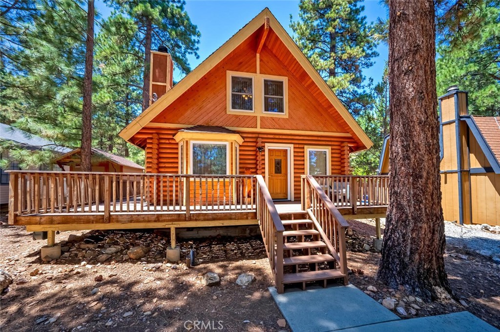 1153 Pine Ridge Lane