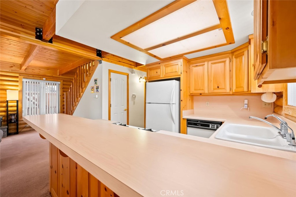 1153 Pine Ridge Lane