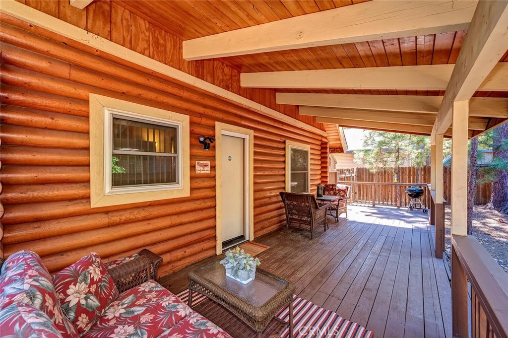 1153 Pine Ridge Lane