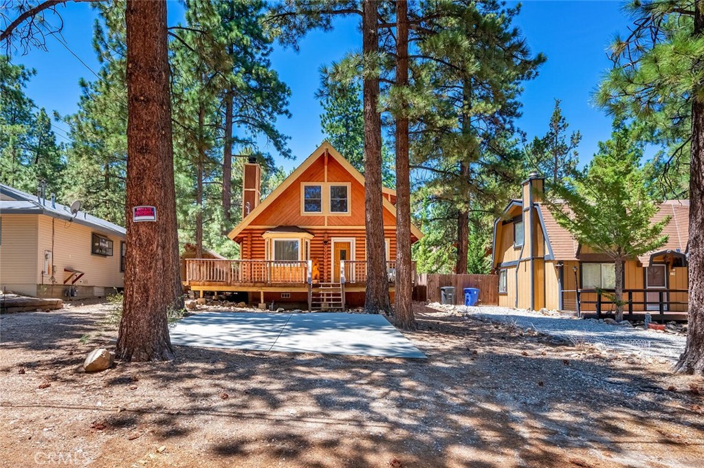 1153 Pine Ridge Lane