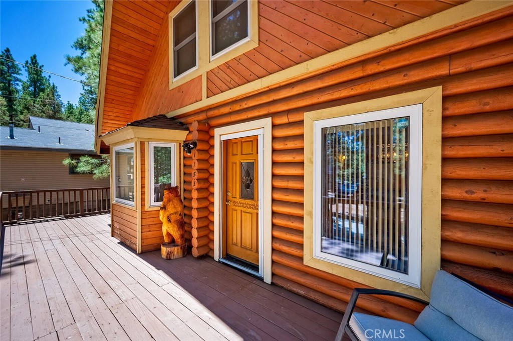 1153 Pine Ridge Lane