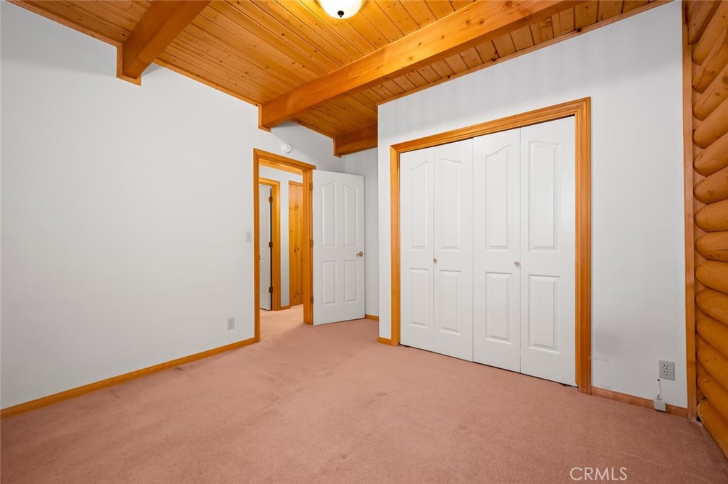 1153 Pine Ridge Lane