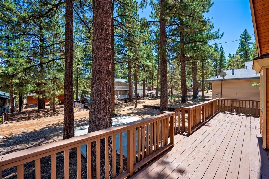 1153 Pine Ridge Lane