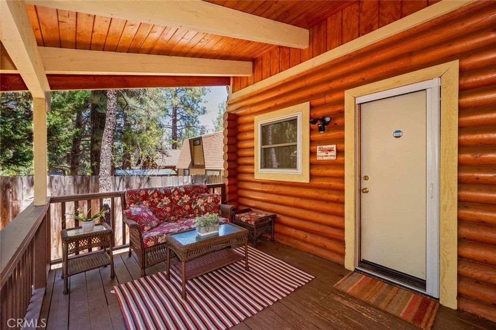 1153 Pine Ridge Lane