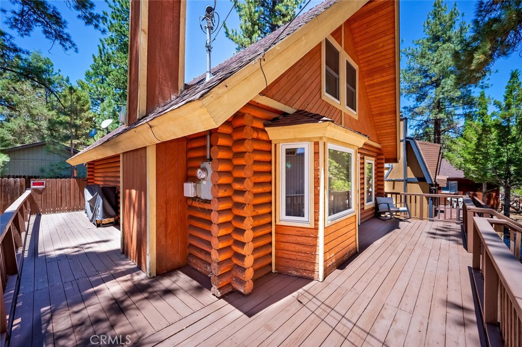 1153 Pine Ridge Lane