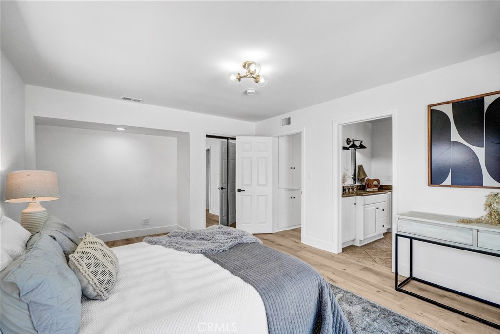 320 North Normandy Place