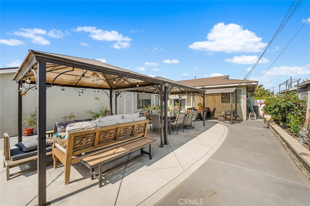 1754 S Norfolk Lane