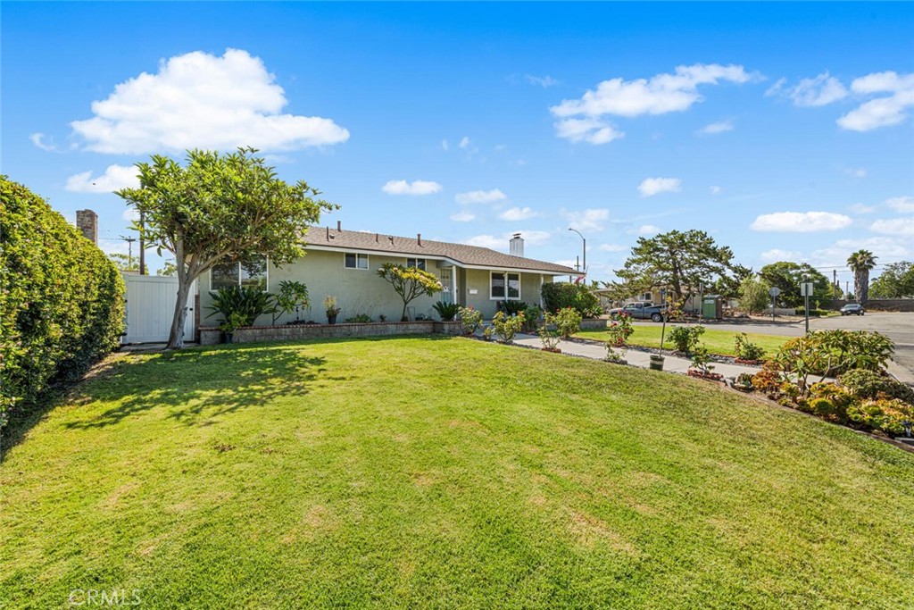 1754 S Norfolk Lane