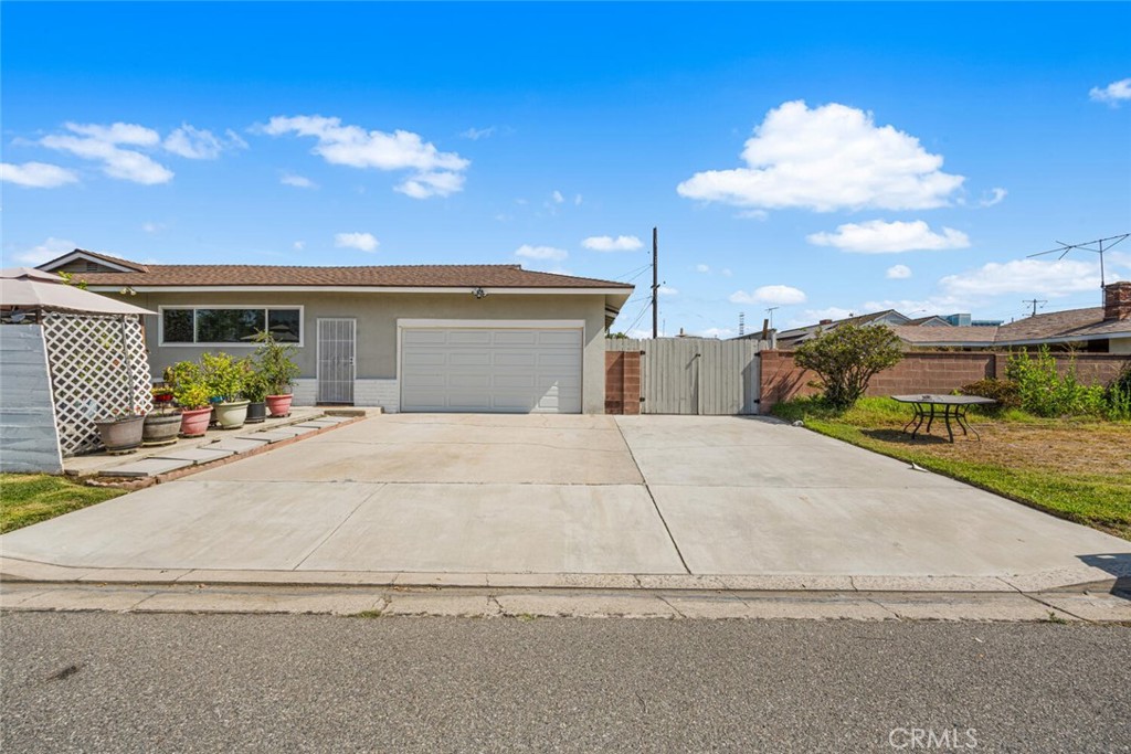 1754 S Norfolk Lane
