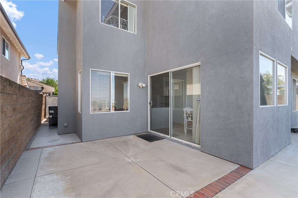 17289 Eastview Drive