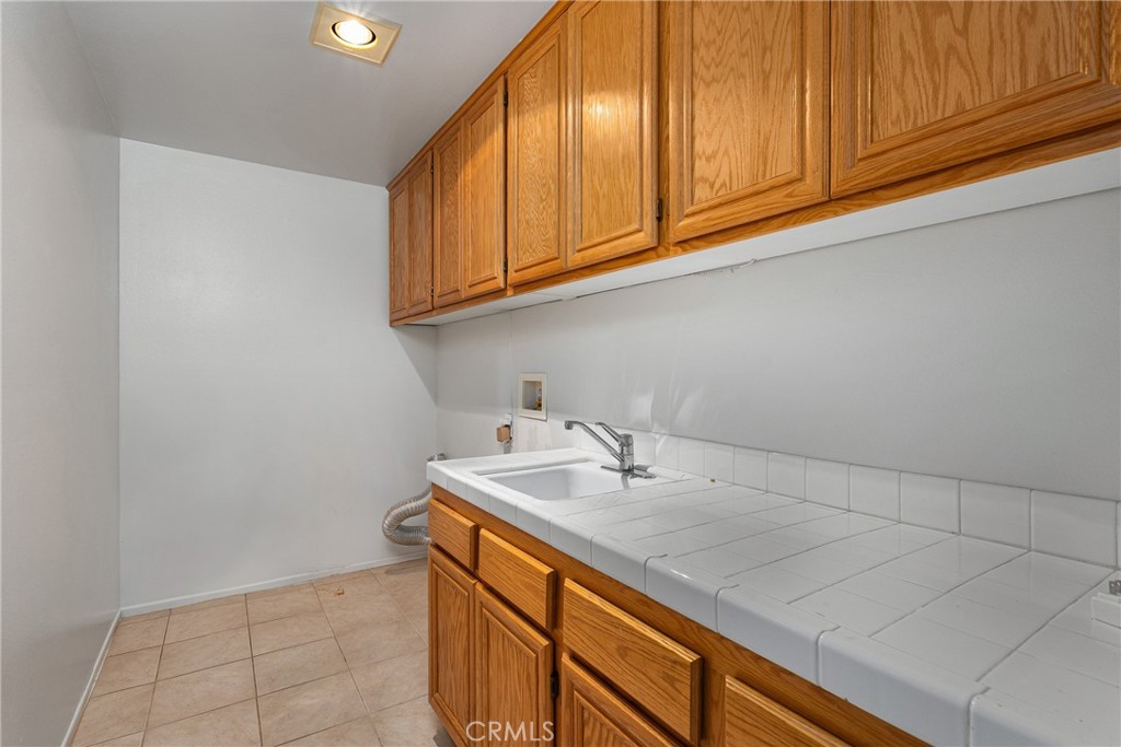 17289 Eastview Drive