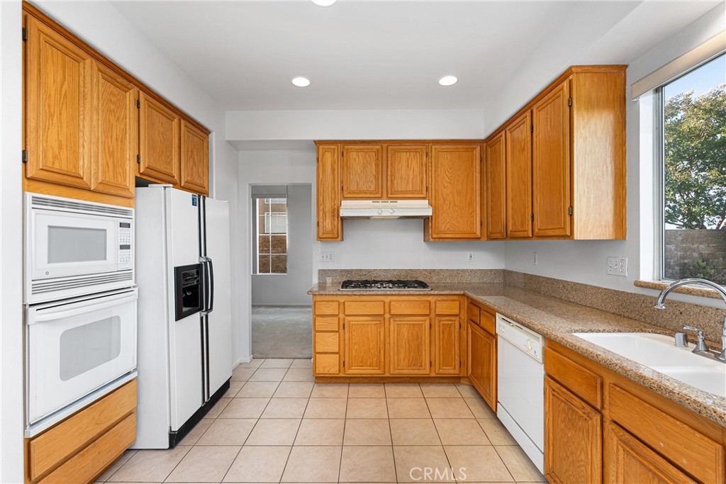 17289 Eastview Drive