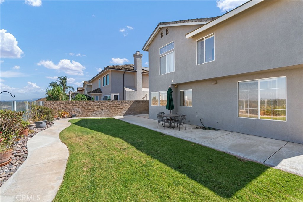 17289 Eastview Drive