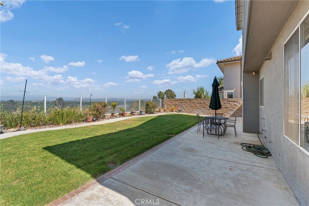 17289 Eastview Drive