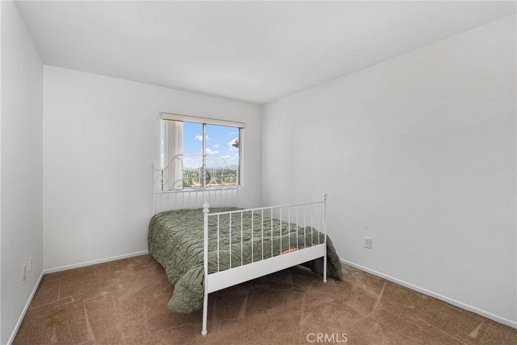 17289 Eastview Drive