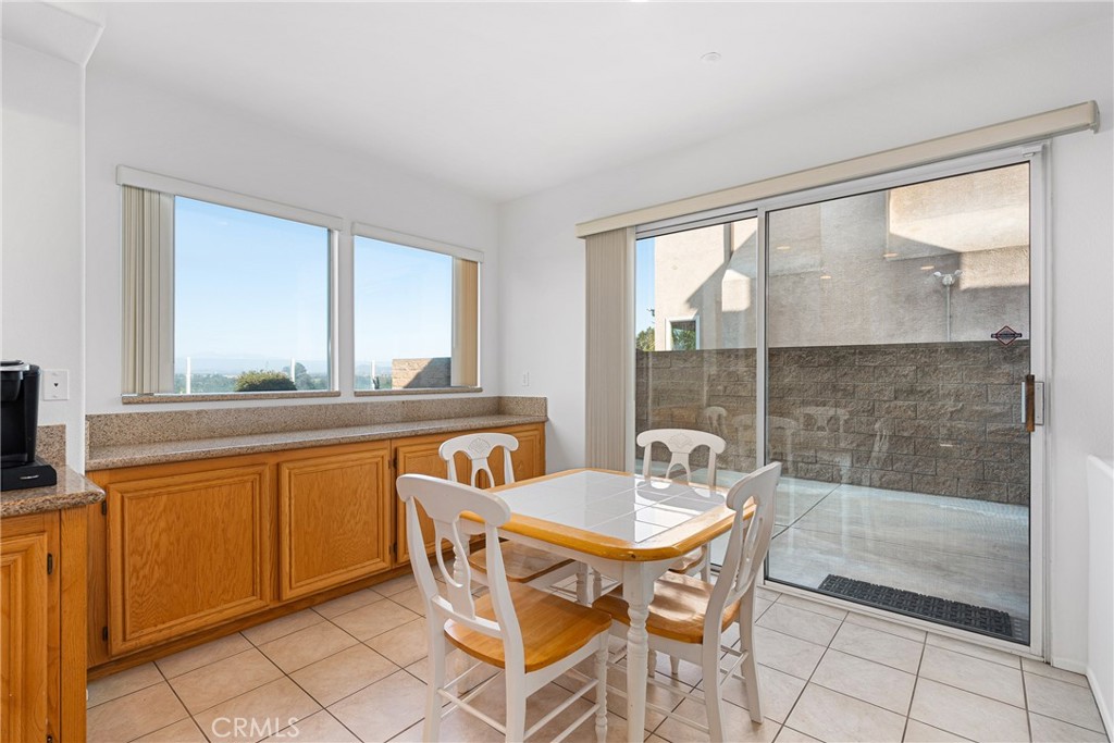 17289 Eastview Drive